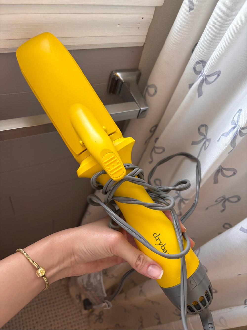Yellow Drybar air Straightener